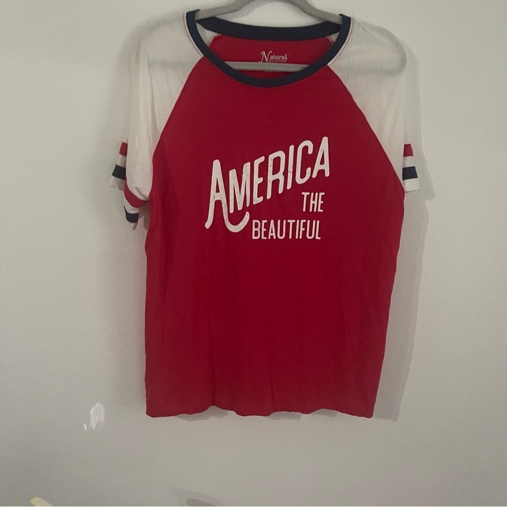 Natural reflections size large Patriotic America the beautiful tee shirt